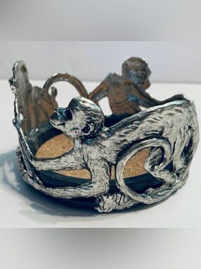 Vintage Arthur Court Monkey Wine Champagne Bottle Coaster Limited Edition 2002